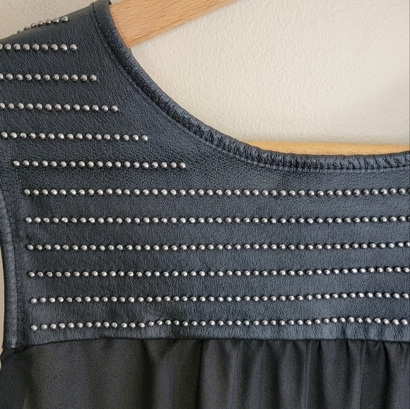Stella & Jamie | Mixed Material Black & White Studded Tank Top Size Medium - Picture 4 of 6